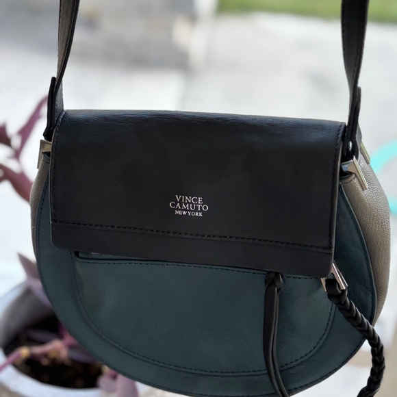 Vince Camuto leather crossbody - Picture 11 of 11